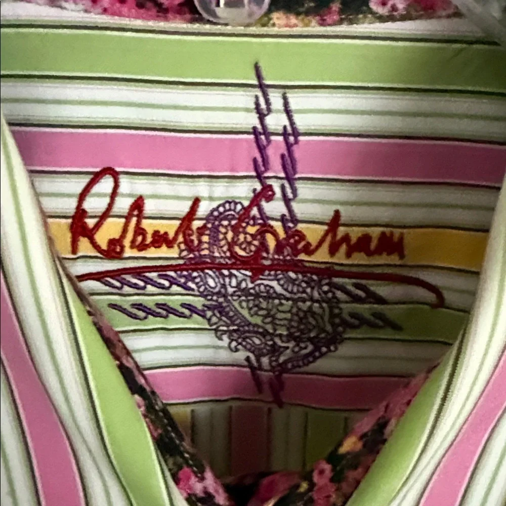 Robert Graham Shirt EUC - Picture 2 of 4